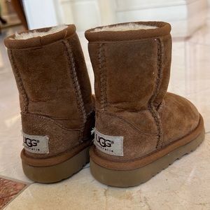 Kids UGG boots baby used very good condition
